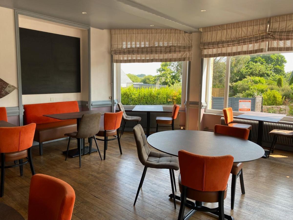 Hotel Restaurant Le Phare Perros-Guirec Exterior photo